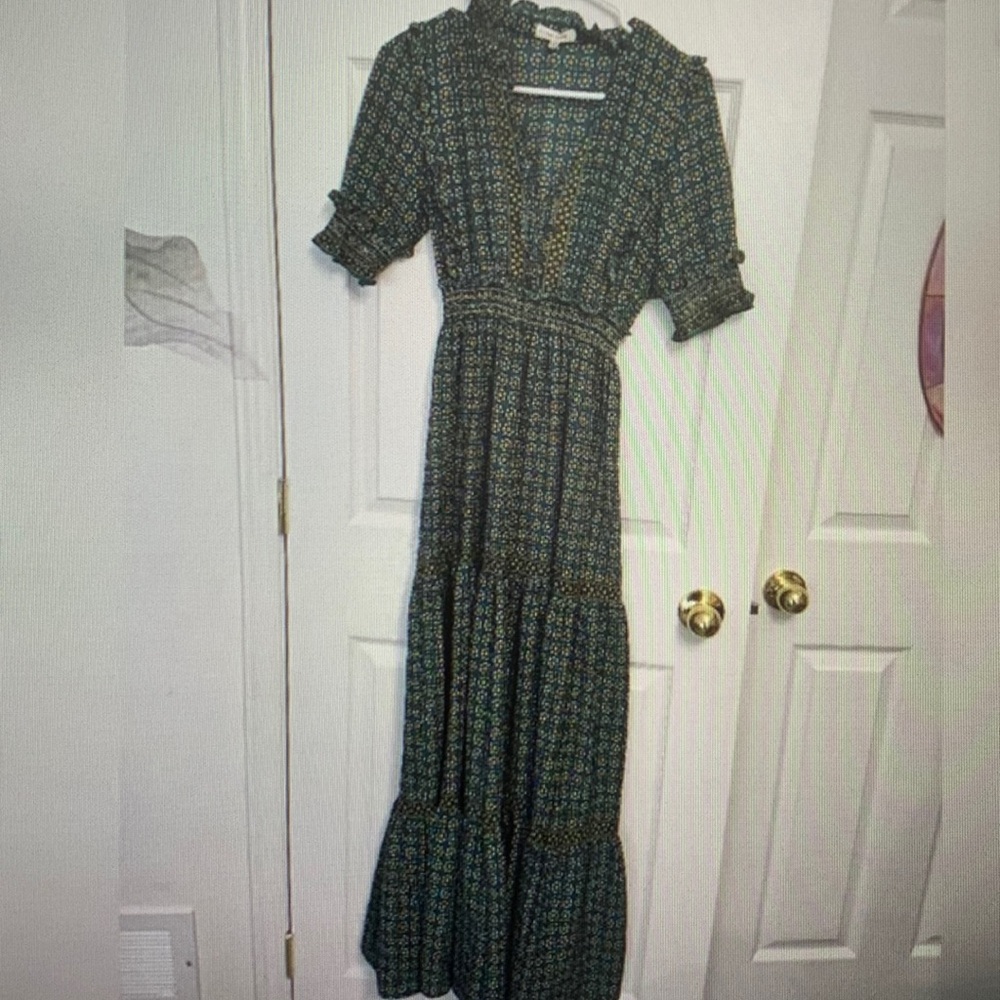 Elegant Green Patterned Maxi Dress